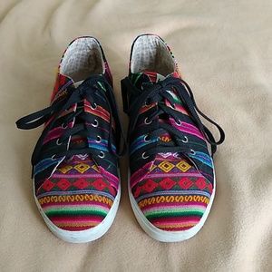 Inkkas low top shoes